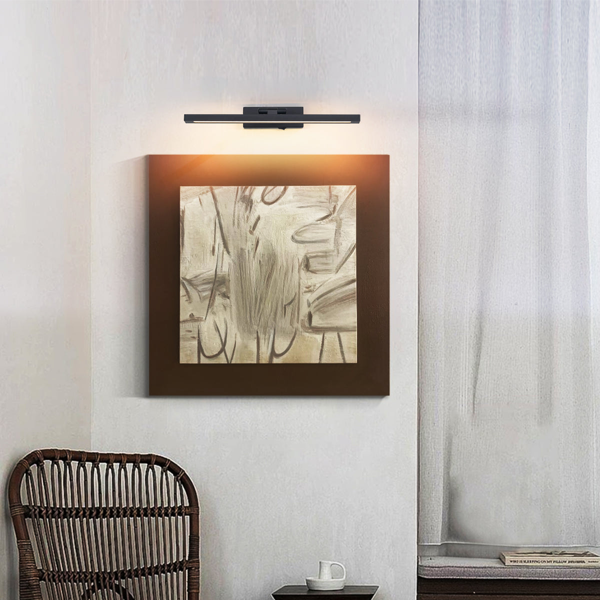 Calloway battery-operated picture light in black, alternate view 8